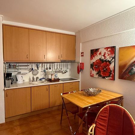 Rose'S House Apartment กอสตา ดา กาปาริกา ภายนอก รูปภาพ