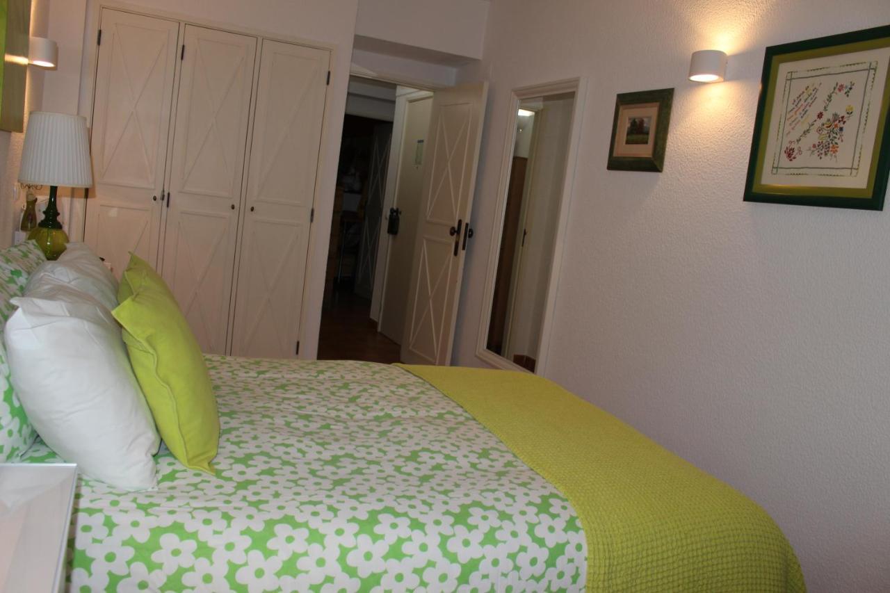 Rose'S House Apartment กอสตา ดา กาปาริกา ภายนอก รูปภาพ