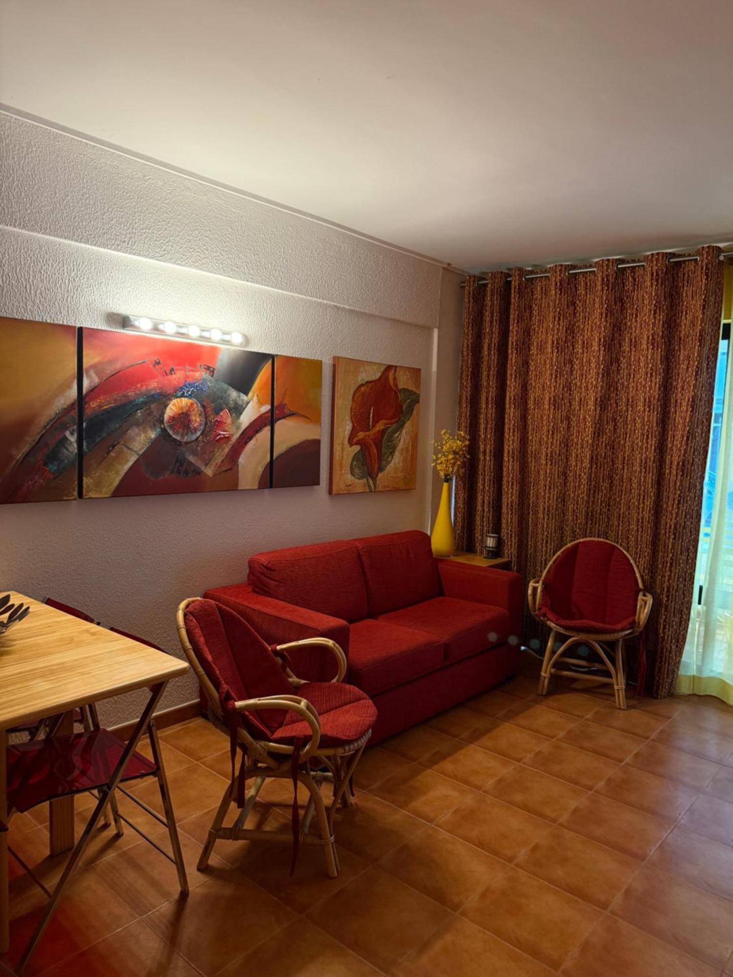 Rose'S House Apartment กอสตา ดา กาปาริกา ภายนอก รูปภาพ